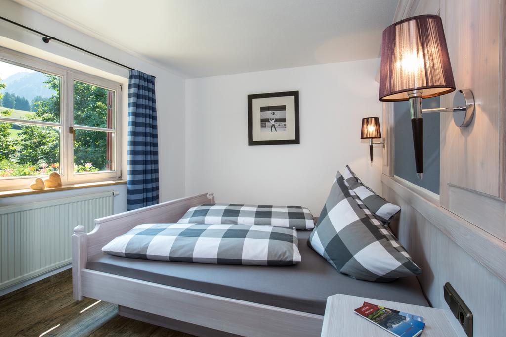 Der Landhof Apartment Oberstdorf Room photo